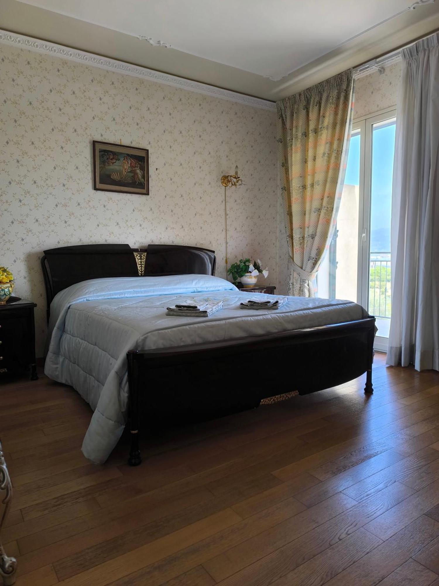 Bed & Breakfast Kalinka Bed & Breakfast Motta SantʼAnastasia Exterior foto